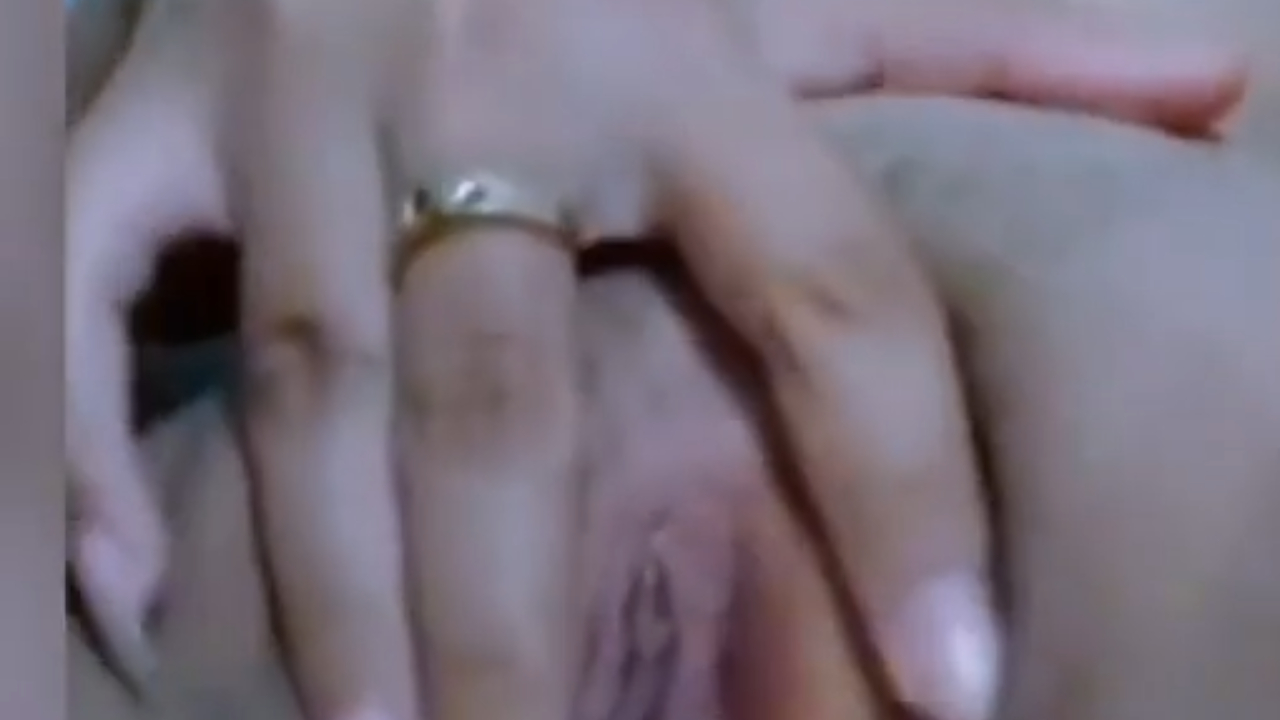 She doing masturbate when everyone went outside